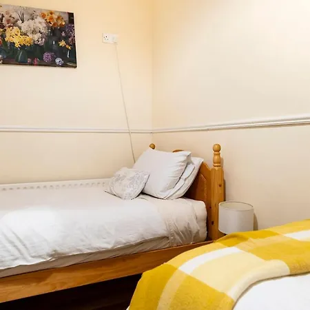 Holiday home Rooska Gatehouse, Entire *